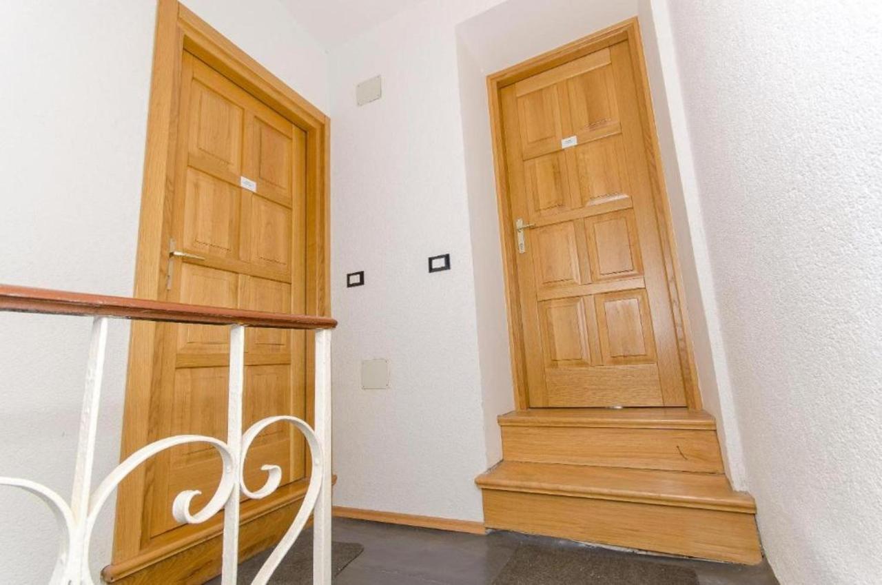 Augusta Apartment โรวีน ภายนอก รูปภาพ