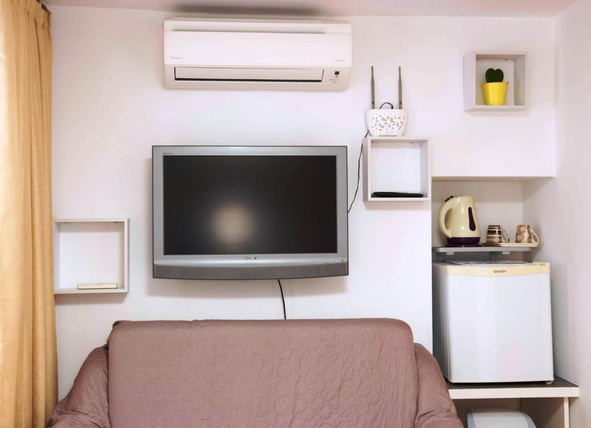 Augusta Apartment โรวีน ภายนอก รูปภาพ